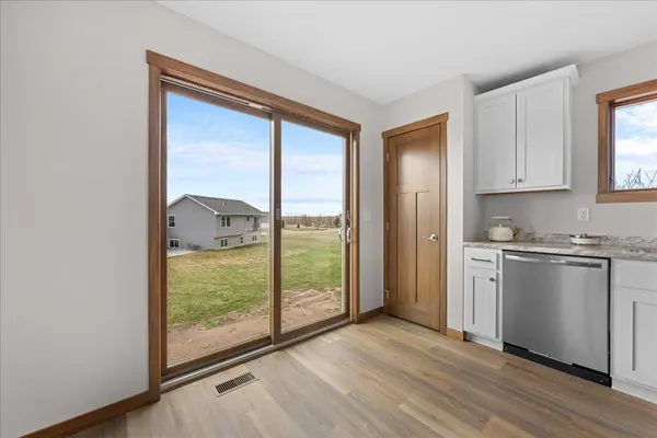 1819 Cypress TRL, New Richmond, WI 54017