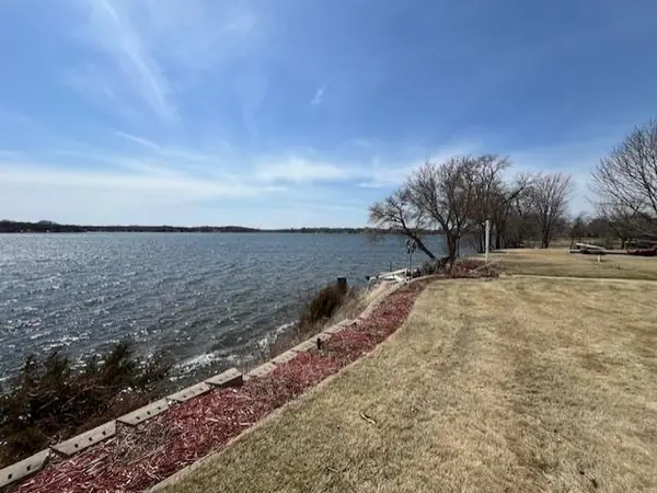 4657 141st AVE NE, Spicer, MN 56288