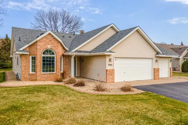 9282 Dunbar Knoll CIR N, Brooklyn Park, MN 55443