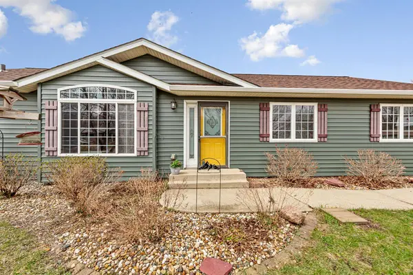 302 Paul Hanson DR, Clarks Grove, MN 56016