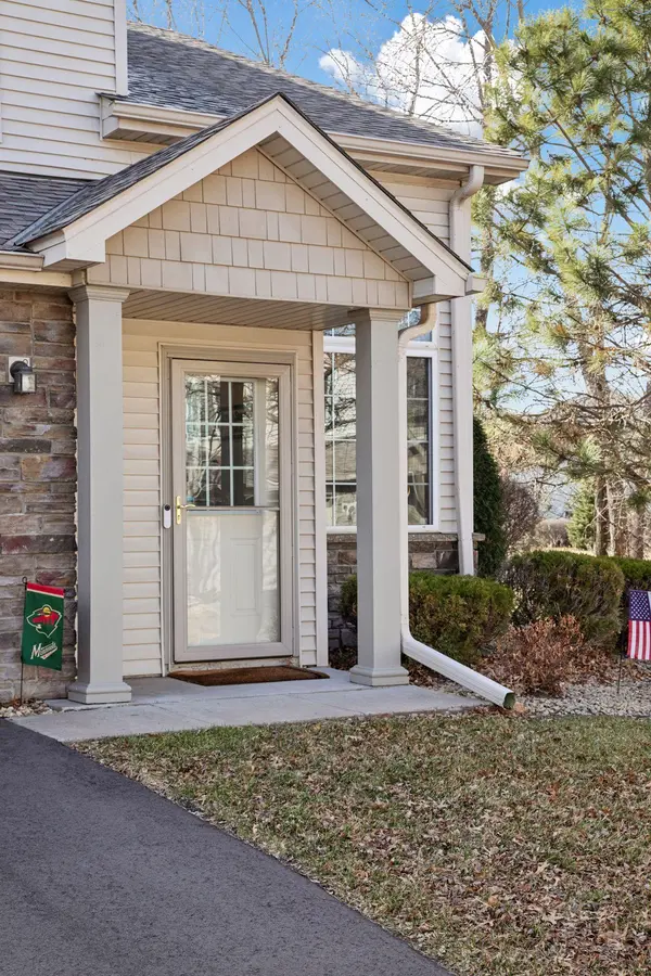 383 Arrowhead DR, Circle Pines, MN 55014