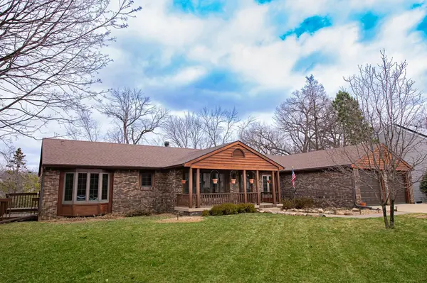 1404 Woodland DR SW, Rochester, MN 55902