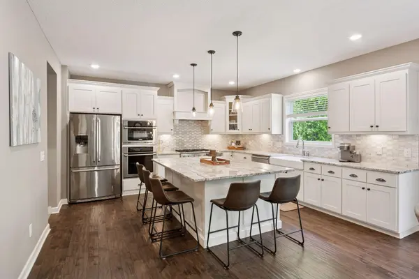 3600 Strawberry LN, Excelsior, MN 55331