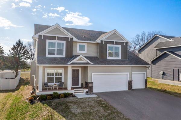 20417 Guernsey CT, Lakeville, MN 55044