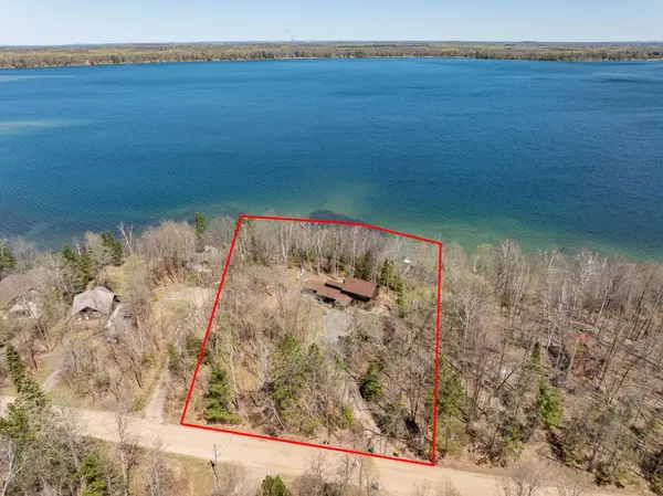 38796 Sissebakwet Shores RD, Cohasset, MN 55721