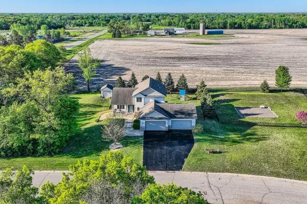 4544 161st AVE NE, Ham Lake, MN 55304