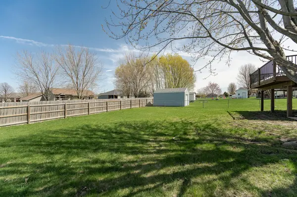 414 8th ST NW, Dodge Center, MN 55927