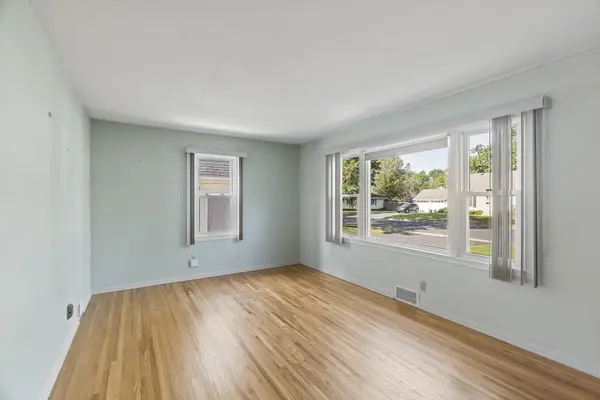 8215 Garfield AVE, Bloomington, MN 55420