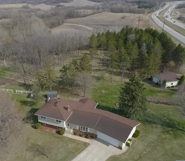 46282 186th Avenue CT,  Zumbrota,  MN 55992