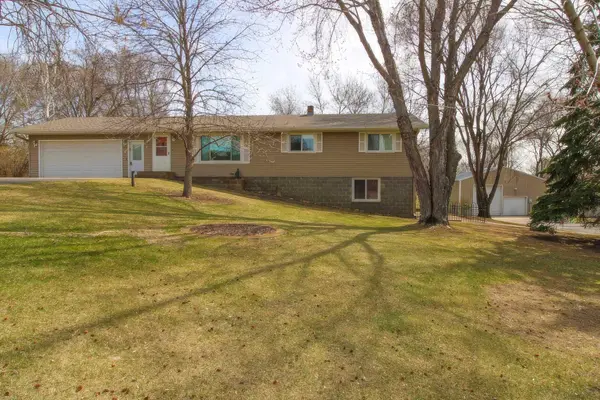 2520 Cooper AVE S, Saint Cloud, MN 56301