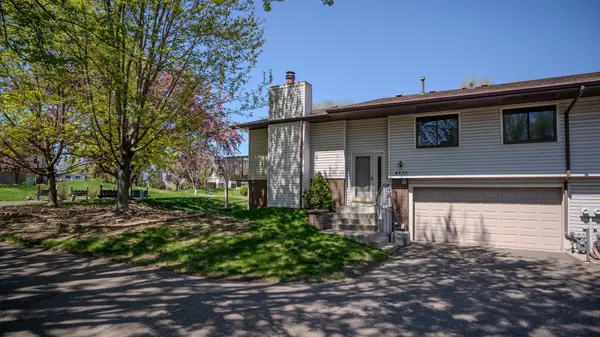 4530 Bridge CT, Shoreview, MN 55126
