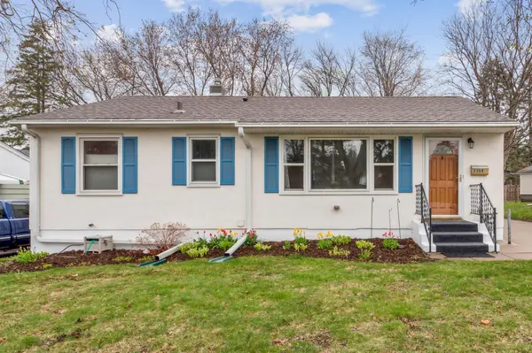 2359 Cowern PL E, North Saint Paul, MN 55109