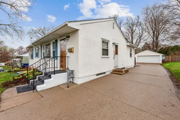 2359 Cowern PL E, North Saint Paul, MN 55109