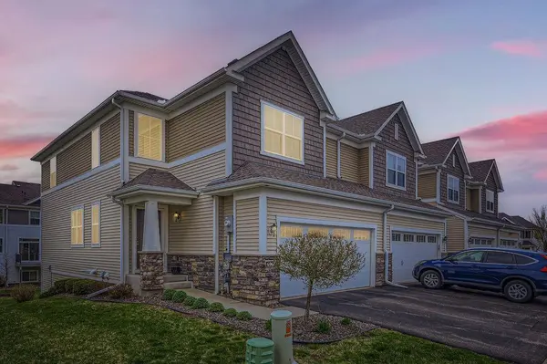 6967 Archer PL, Inver Grove Heights, MN 55077