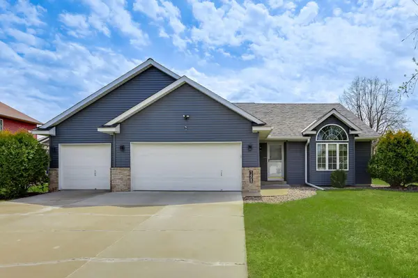 1408 Homestead ST, Shakopee, MN 55379