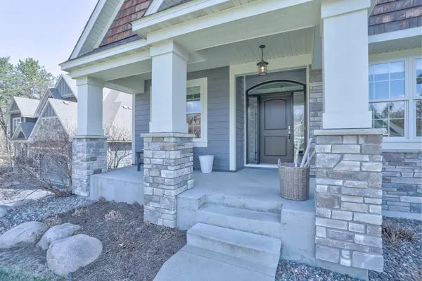 6821 W 175th AVE, Eden Prairie, MN 55346