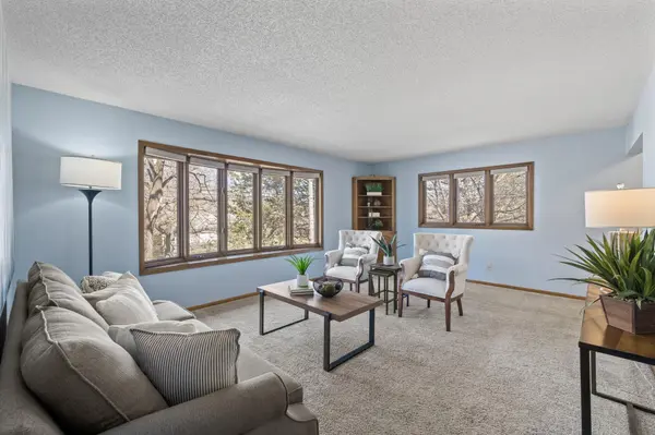 5424 Rowland RD, Hopkins, MN 55343