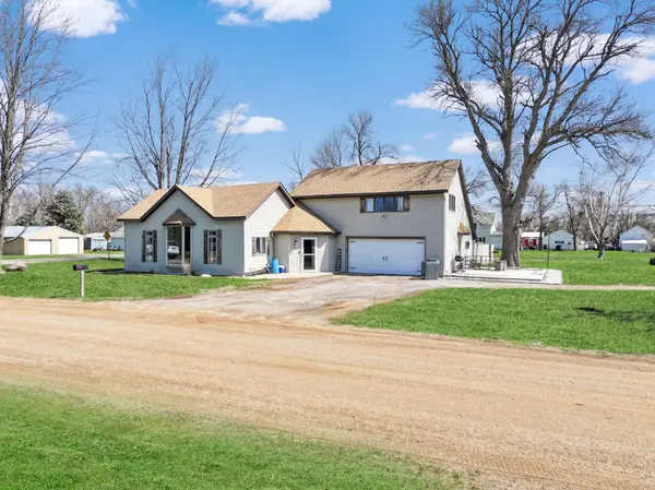 301 SW Cole AVE,  Avoca,  MN 56114