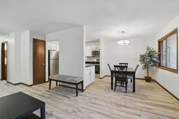 6806 Langford DR, Edina, MN 55436