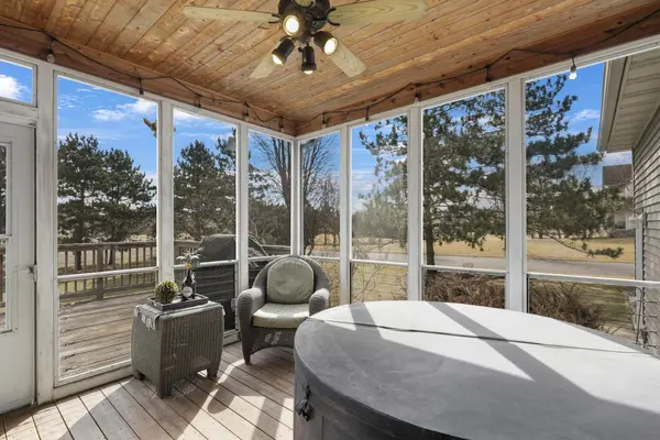 2005 141st LN NE, Ham Lake, MN 55304