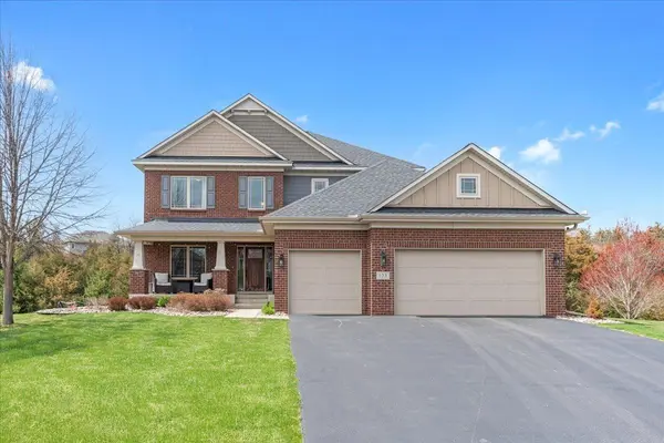 135 Bayberry CT, Hudson, WI 54016