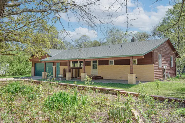 30 Buckskin BLVD SE, Isanti, MN 55040