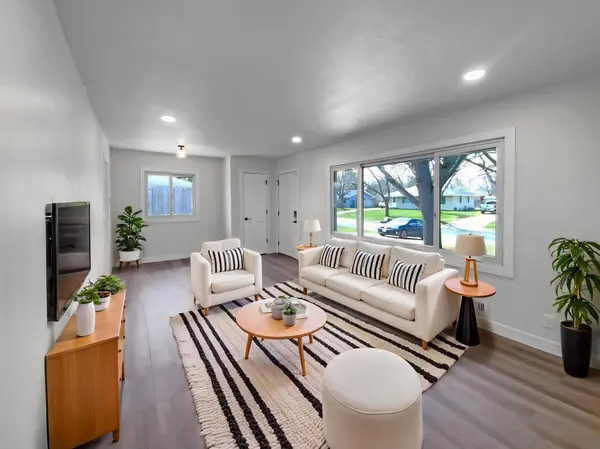 11601 Wren ST NW, Coon Rapids, MN 55433
