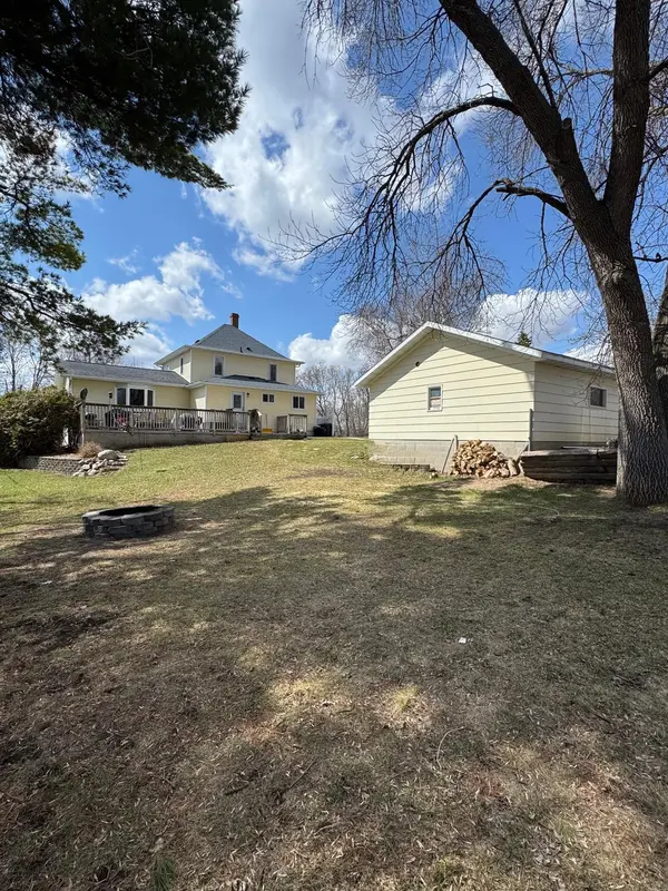 601 Maplewood DR SE, Pelican Rapids, MN 56572