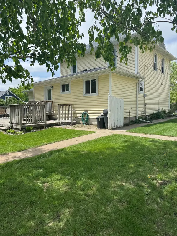 601 Maplewood DR SE, Pelican Rapids, MN 56572