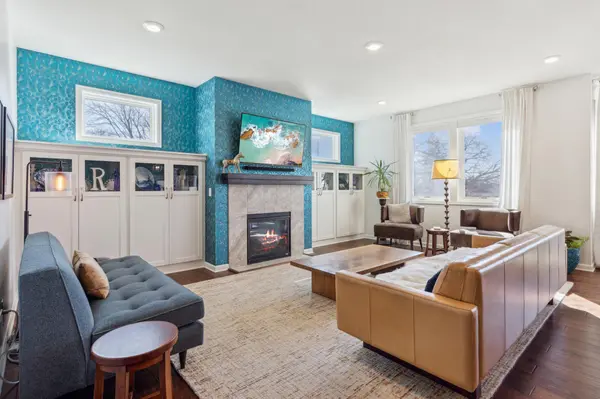 7701 Edgebrook DR, Saint Louis Park, MN 55426