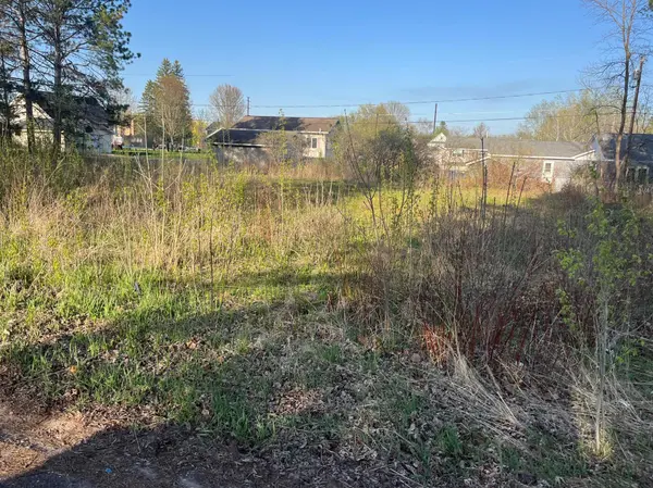 1212 98th Ave W, Duluth, MN 55808