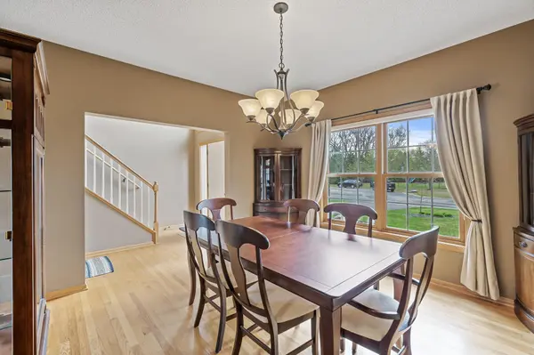 17819 Flushing Hills CT, Lakeville, MN 55044