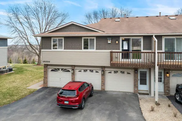 14000 44th PL N #3, Plymouth, MN 55446