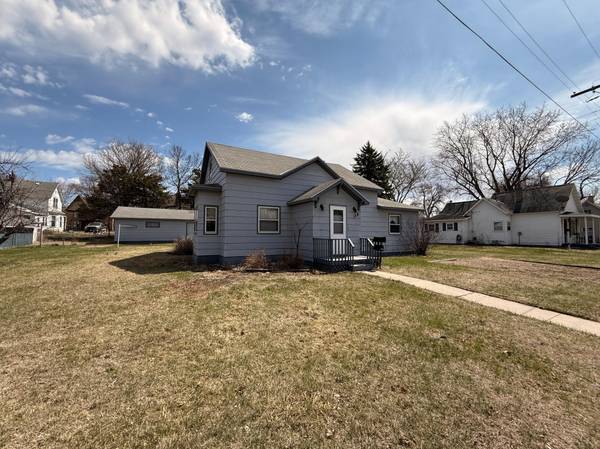 128 S Munsterman ST, Appleton, MN 56208