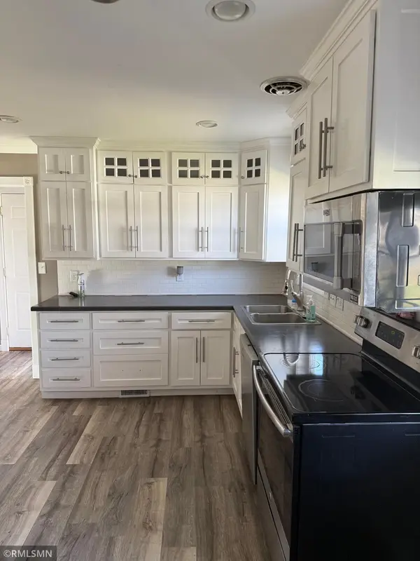 540 S 9th ST, Bird Island, MN 55310