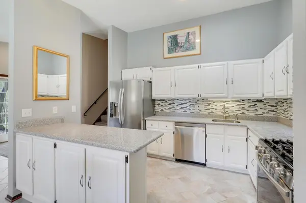 2328 Wildwood TRL, Hopkins, MN 55305
