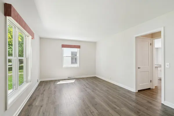 26 Van Buren AVE S, Hopkins, MN 55343