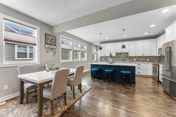15590 Duck Trail LN, Apple Valley, MN 55124