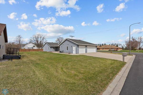 1033 Tower WAY, Breckenridge, MN 56520