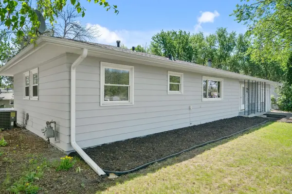 4328 Nicols RD, Eagan, MN 55122