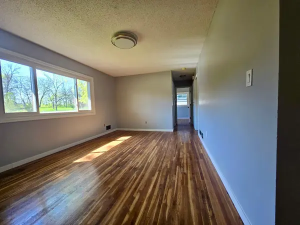 4328 Nicols RD, Eagan, MN 55122