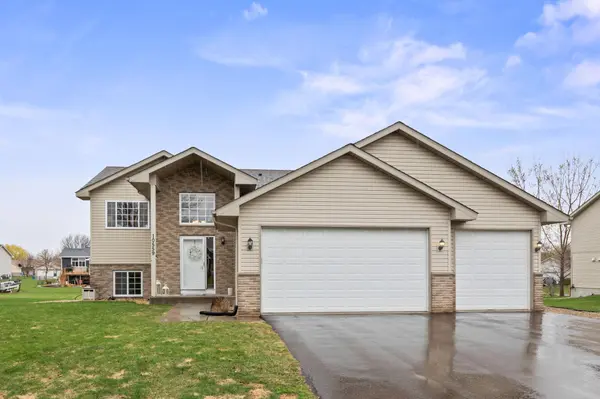 10559 51st ST NE, Albertville, MN 55301
