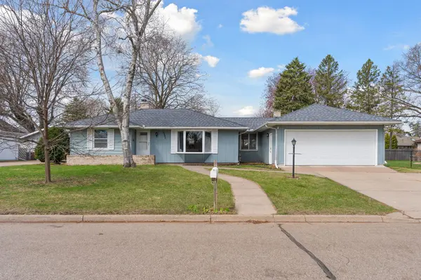 2225 Fernwood ST,  Roseville,  MN 55113