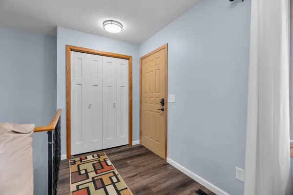 7350 Bagpipe BLVD, Eden Prairie, MN 55346