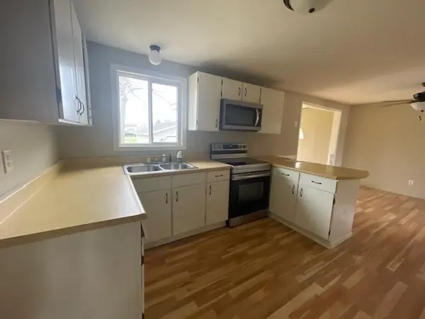 402 Main ST W, Morristown, MN 55052