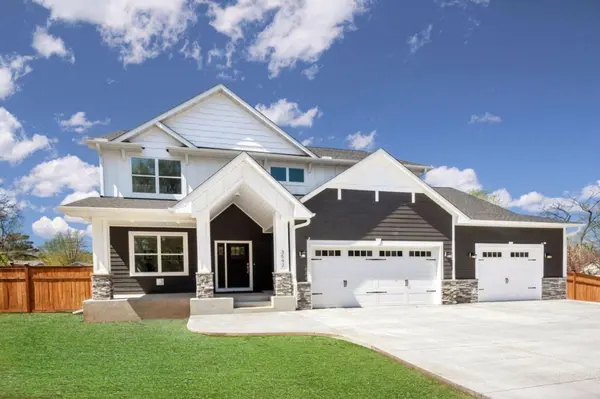 3542 Leroy ST, Deephaven, MN 55391