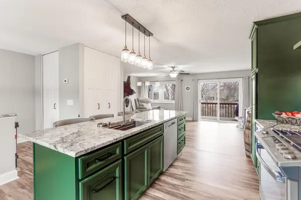 7025 146th Street CT, Apple Valley, MN 55124