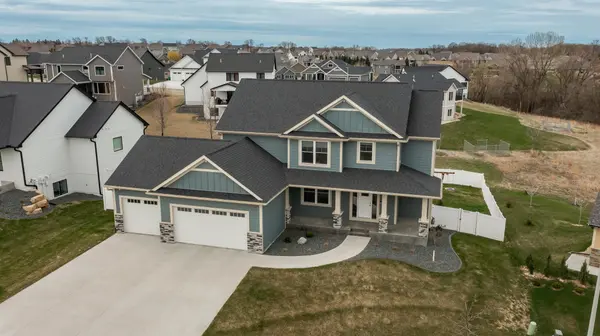 2162 Whitlee LN SW, Rochester, MN 55902