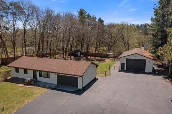2748 Crosstown BLVD NE, Andover, MN 55304