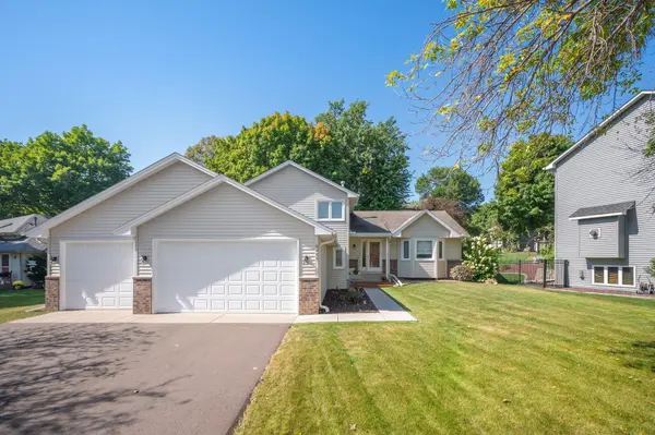 9495 Annapolis LN N, Maple Grove, MN 55369